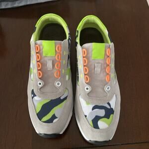 Robert Graham Edge RG5551L Mens camo Suede Lace Up Sneakers Sz 9 Missing Laces